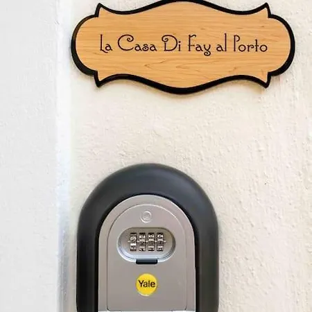 La Casa Di Fay Al Porto *